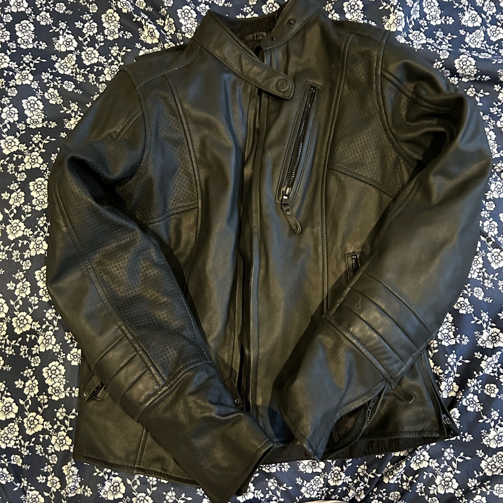 Motorcycle jacket